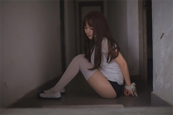 管教 - 9944